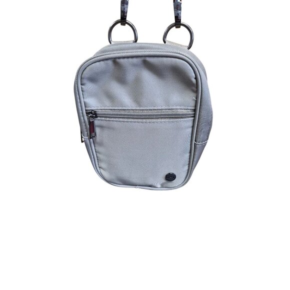 Modern+Chic Small Crossbody Bag With Adjustable Strap - Picture 3 of 16